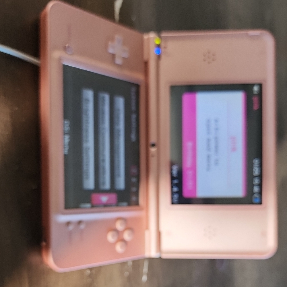 Nintendo DS Lite Coral Handheld Console